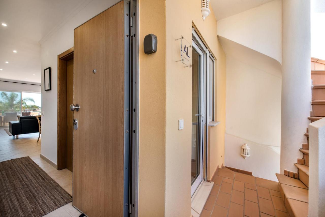Beautiful Two Bedroom Apartment With Roof Terrace Carvoeiro  Exterior photo