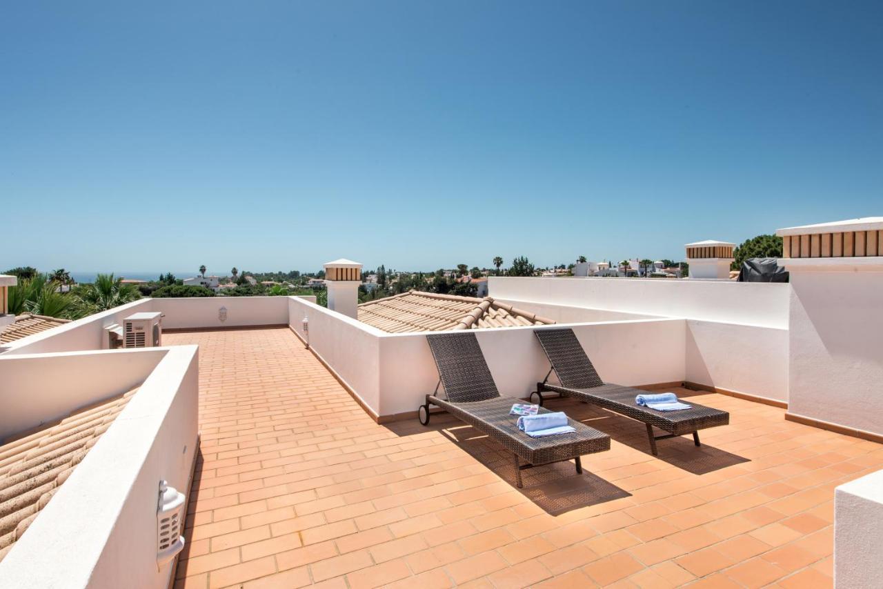 Beautiful Two Bedroom Apartment With Roof Terrace Carvoeiro  Exterior photo